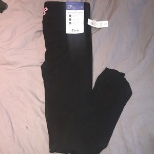Aritzia Black Legging